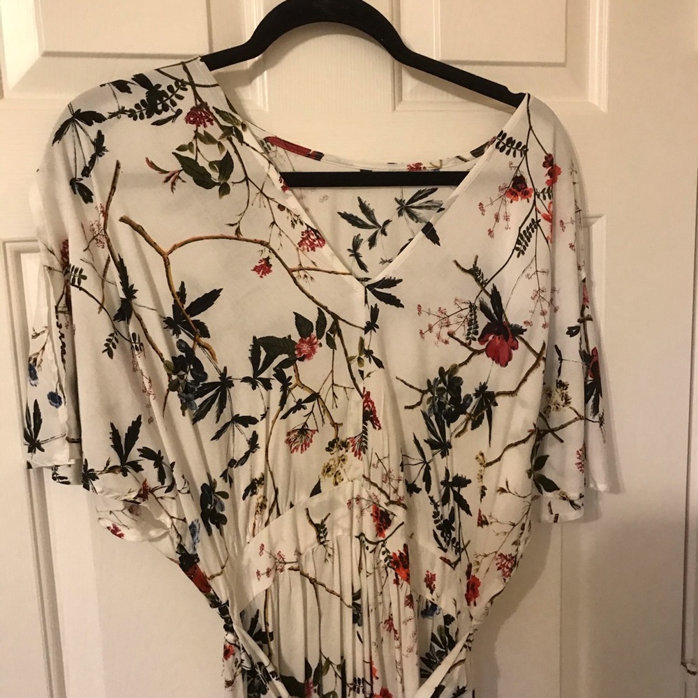 Floral, flowy, summer maxi dress